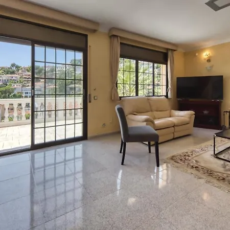 Sleeps 12 Pool Wifi Villa *